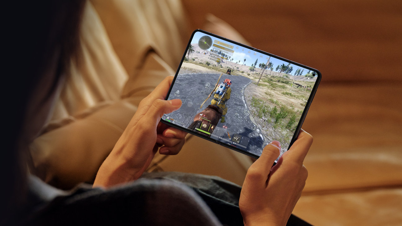 Huawei Pura X Max — Màn hình mở 7.7 inch